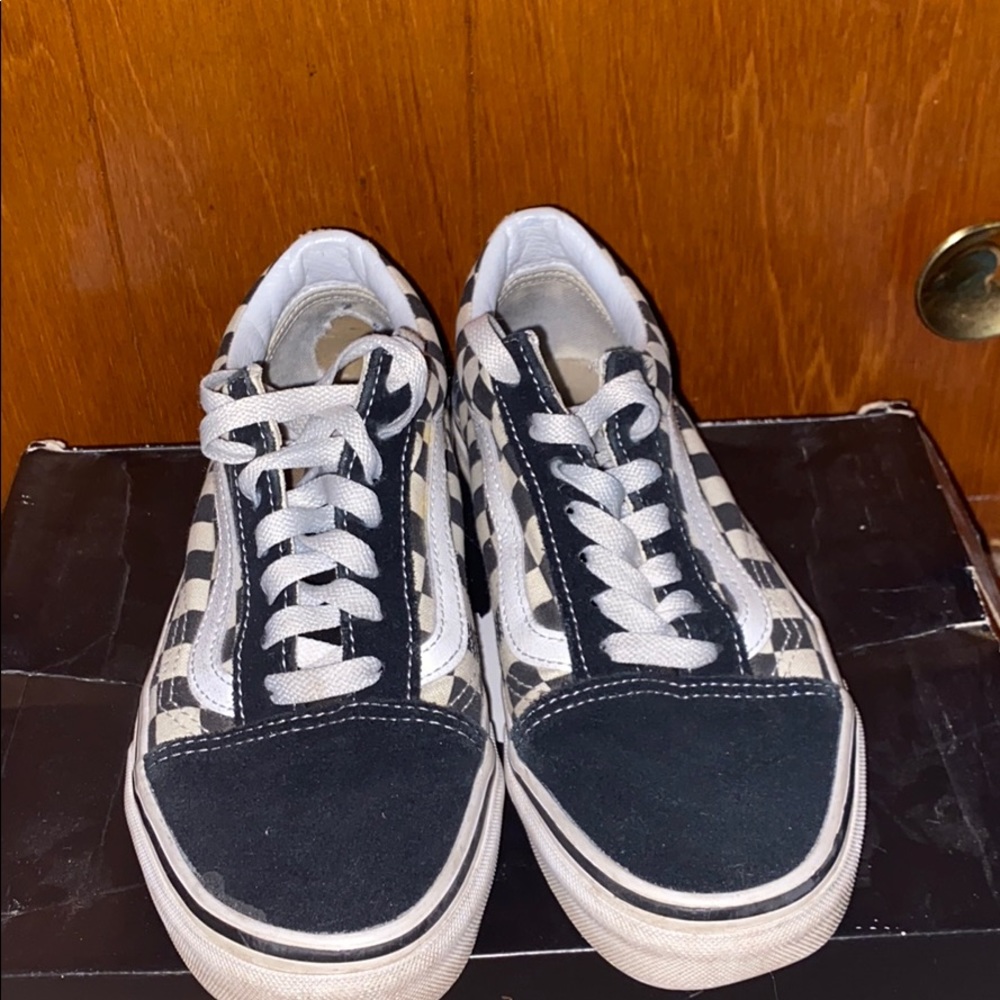 Checkered vans - Picture 2 of 3